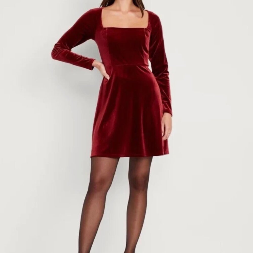 NWT! Old Navy Women's Fit & Flare Velvet Mini Dress Fire Scarlet Size Medium